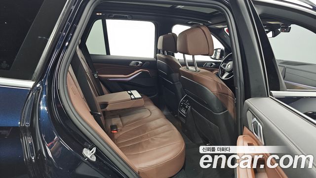 BMW X5 2020 — photo 16