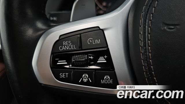 BMW X5 2020 — photo 31