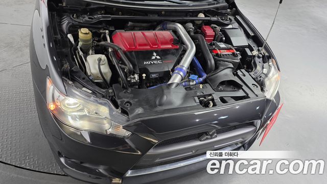 Mitsubishi Lancer Evolution 2010 — photo 6