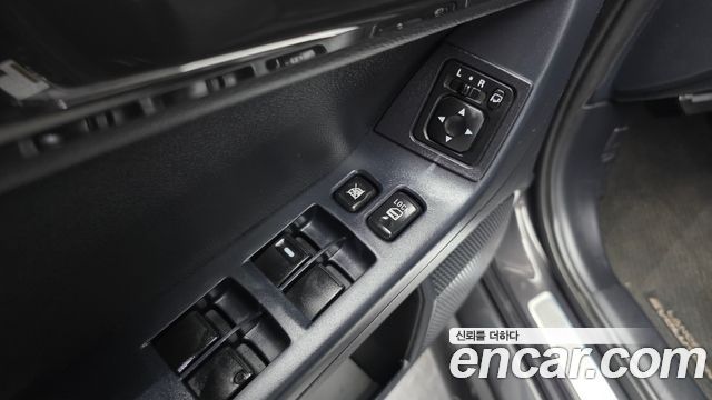 Mitsubishi Lancer Evolution 2010 — photo 13