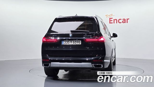 BMW X7 2022 — photo 4