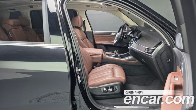 BMW X7 2022 — photo 11