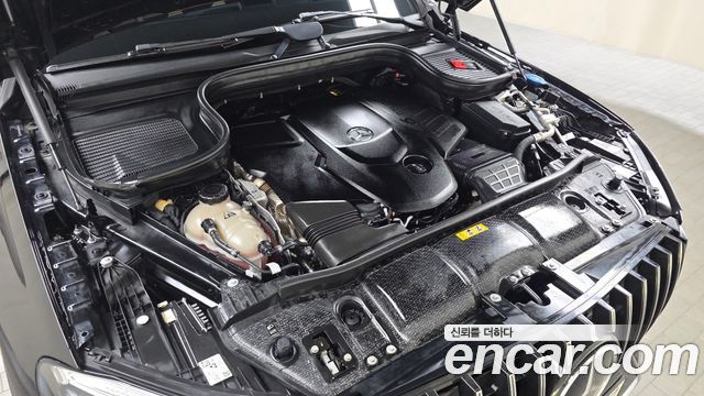 Mercedes-Benz GLE-Class 2021 — photo 6