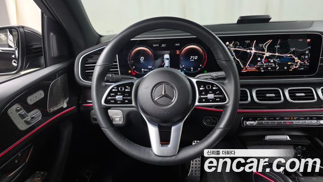 Mercedes-Benz GLE-Class 2021 — photo 19