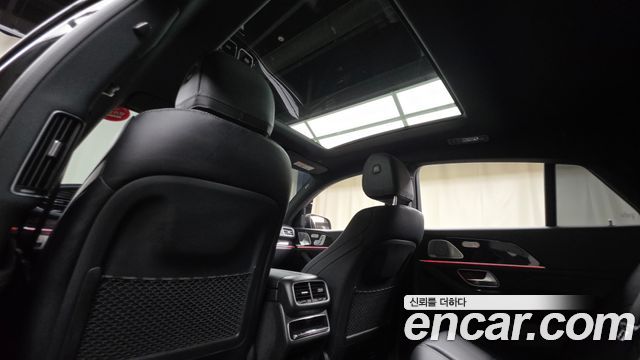Mercedes-Benz GLE-Class 2021 — photo 16