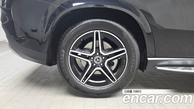 Mercedes-Benz GLE-Class 2021 — photo 28