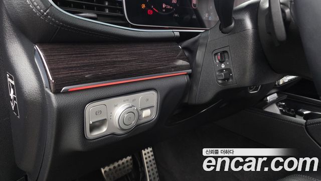 Mercedes-Benz GLE-Class 2021 — photo 34