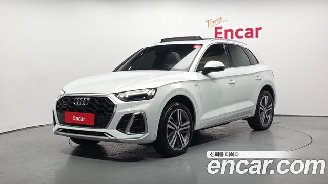 Audi Q5 2023 — photo 1