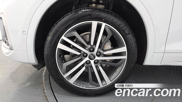 Audi Q5 2023 — photo 5