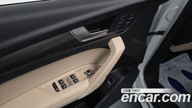 Audi Q5 2023 — photo 27