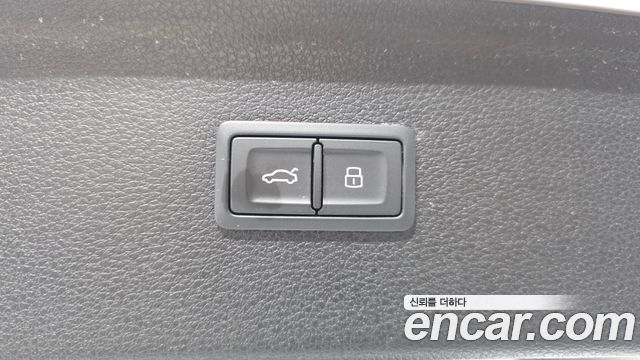 Audi Q5 2023 — photo 36