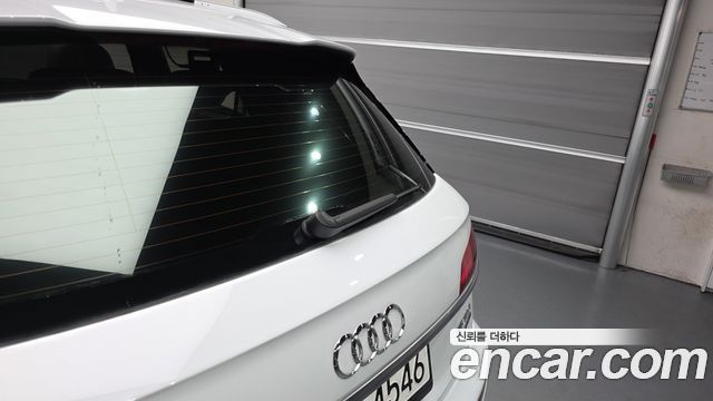 Audi Q5 2023 — photo 40
