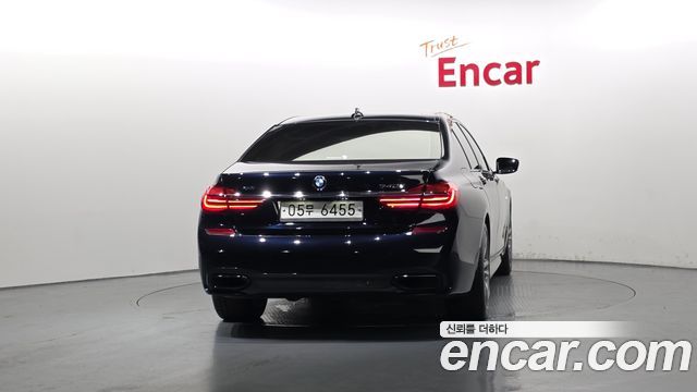 BMW 7-Series 2016 — photo 4
