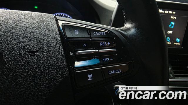 Hyundai Grandeur 2017 — photo 16