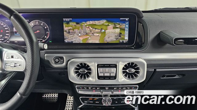 Mercedes-Benz G-Class 2021 — photo 18