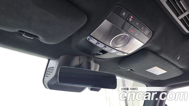 Mercedes-Benz G-Class 2021 — photo 24