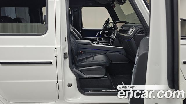 Mercedes-Benz G-Class 2021 — photo 16