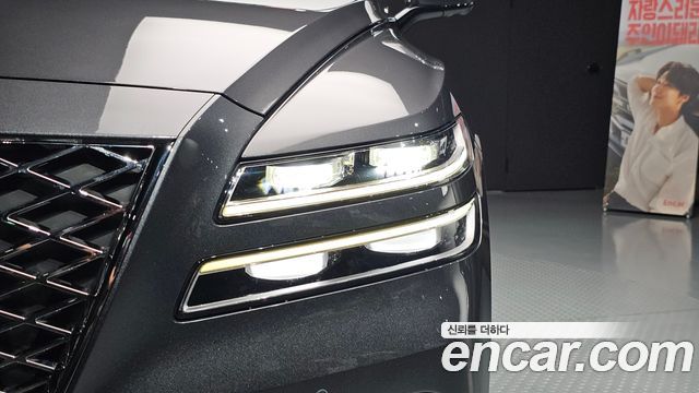 Genesis GV80 2022 — photo 8