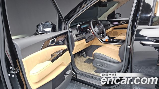 Kia Canival 2021 — photo 13