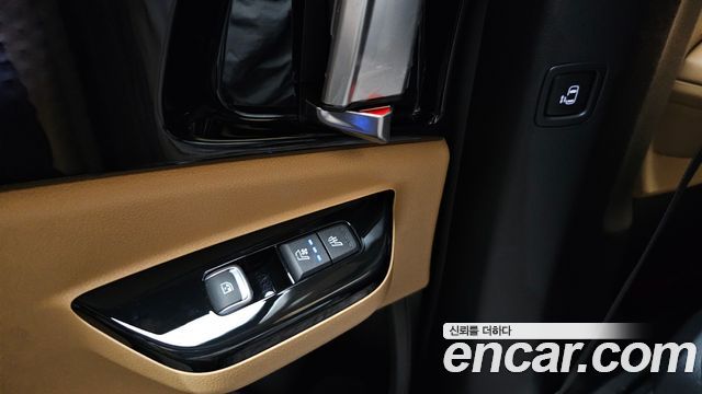 Kia Canival 2021 — photo 21