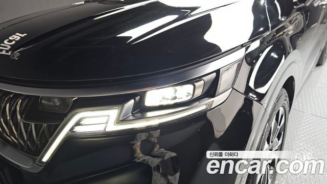 Kia Canival 2021 — photo 8