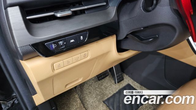 Kia Canival 2021 — photo 27