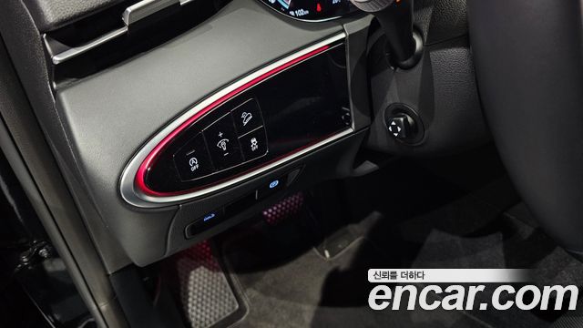 Genesis GV70 2023 — photo 19
