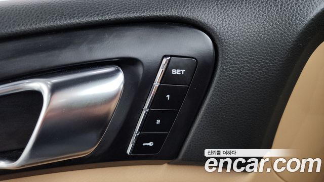Porsche Cayenne 2016 — photo 15