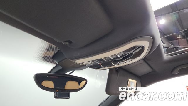 Porsche Cayenne 2016 — photo 20