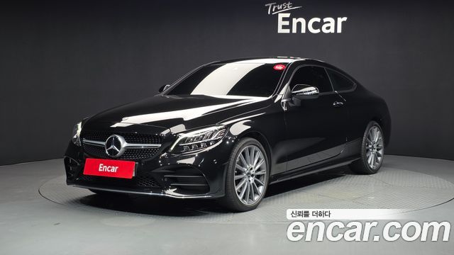 Mercedes-Benz C-Class 2019 — photo 1