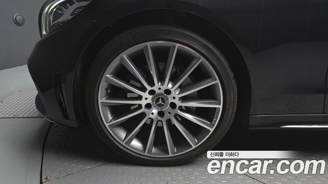 Mercedes-Benz C-Class 2019 — photo 5