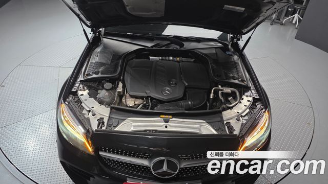 Mercedes-Benz C-Class 2019 — photo 6