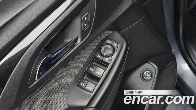 Chevrolet Korea Trailblazer 2021 — photo 25