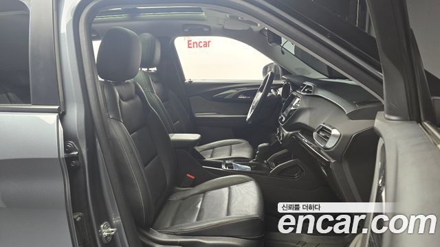 Chevrolet Korea Trailblazer 2021 — photo 16