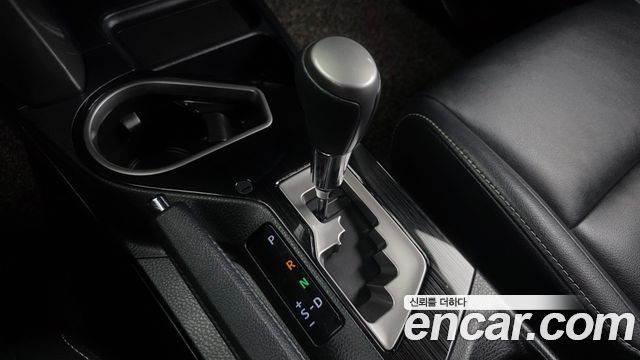 Toyota RAV4 2018 — photo 9