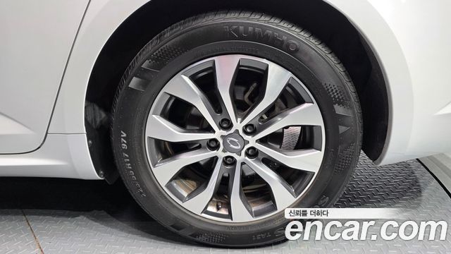 Renault Korea SM6 2024 — photo 7