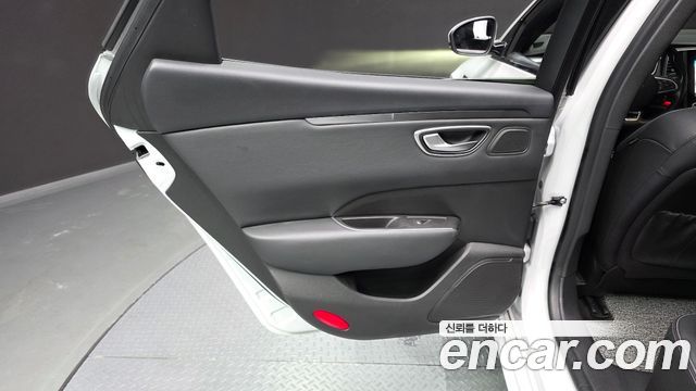 Renault Korea SM6 2024 — photo 15