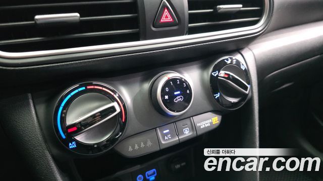 Hyundai Kona 2018 — photo 16