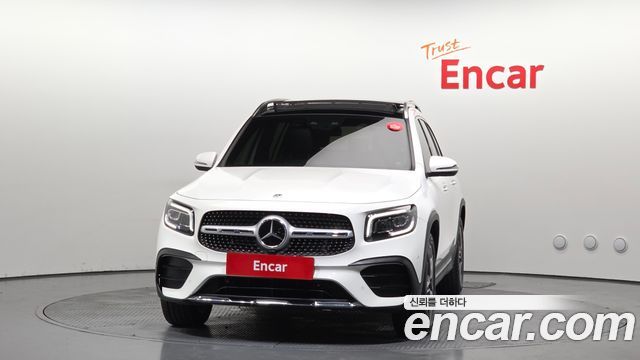 Mercedes-Benz GLB-Class 2022 — photo 3