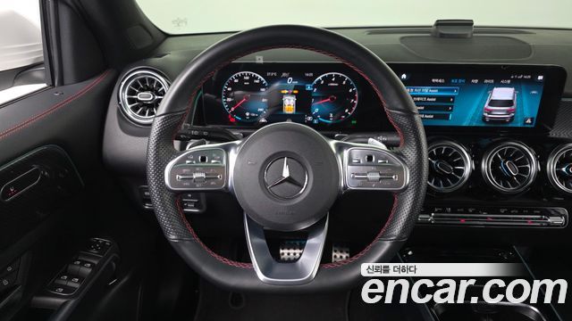 Mercedes-Benz GLB-Class 2022 — photo 20