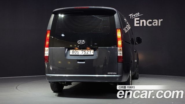 Hyundai Staria 2022 — photo 4
