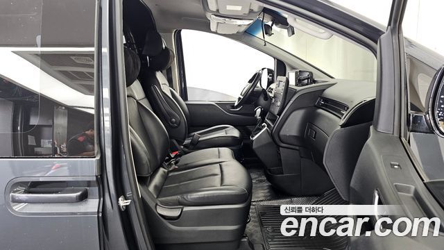 Hyundai Staria 2022 — photo 17