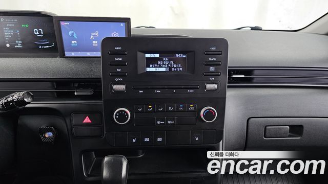 Hyundai Staria 2022 — photo 20