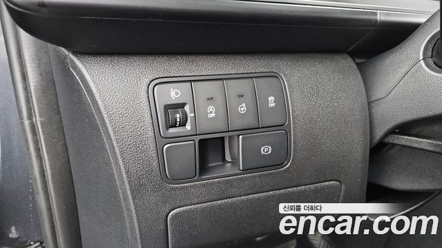 Hyundai Staria 2022 — photo 25