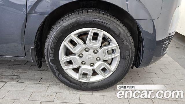 Hyundai Staria 2022 — photo 7