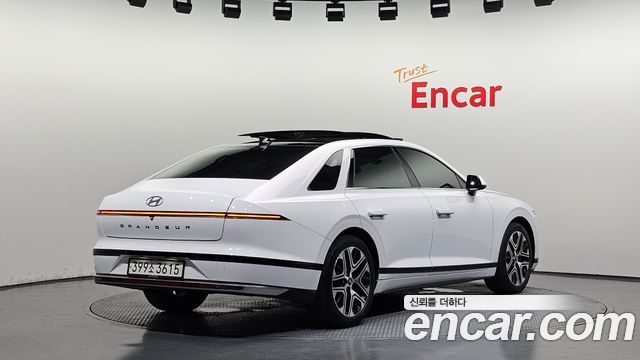 Hyundai Grandeur 2023 — photo 2