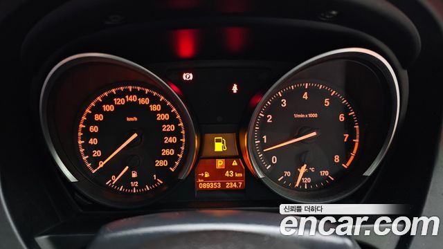 BMW Z4 2013 — photo 8