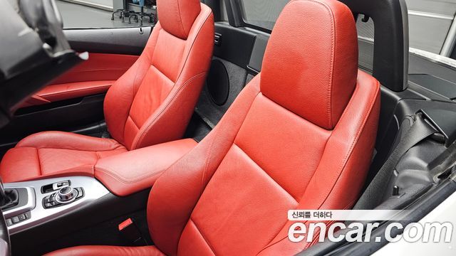 BMW Z4 2013 — photo 11