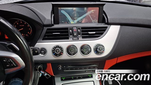 BMW Z4 2013 — photo 13