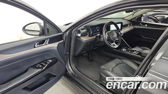 Kia K5 2022 — photo 10